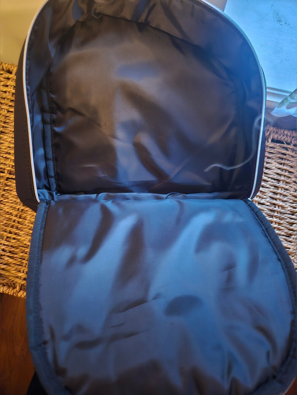 MAC Cosmetics Mini Backpack, NEW - Picture 7 of 7